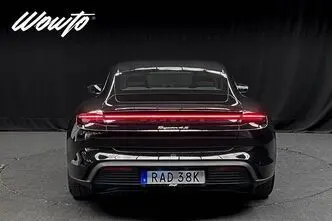 Porsche Taycan, 420 kW, электричество, автомат, полный привод
