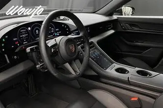 Porsche Taycan, 420 kW, электричество, автомат, полный привод