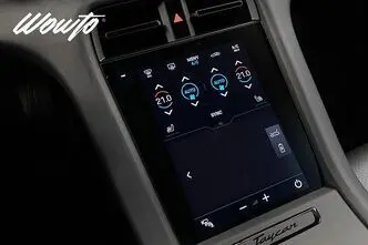 Porsche Taycan, 420 kW, электричество, автомат, полный привод