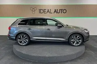 Audi Q7, 3.0, 210 kW, гибрид, автомат, полный привод