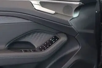 Audi A6, 3.0, 270 kW, гибрид, автомат, полный привод