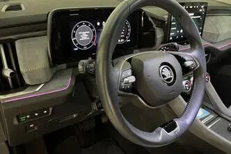 Škoda Kodiaq, 1.5, 110 kW, гибрид, автомат, передний привод