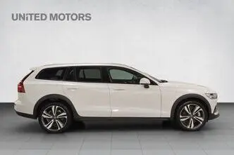 Volvo V60 Cross Country, 2.0, 184 kW, hübriid, automaat, nelikvedu