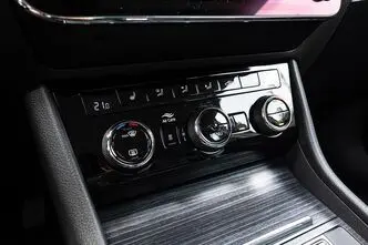 Škoda Superb, 1.4, 160 kW, подключаемый гибрид, автомат, передний привод