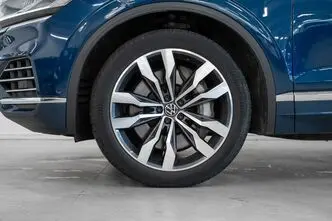 Volkswagen Touareg, 3.0, 250 kW, подключаемый гибрид, автомат, полный привод