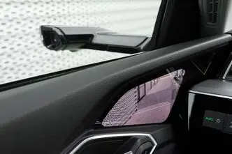 Audi e-tron, 300 kW, elekter, automaat, nelikvedu