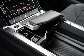 Audi e-tron, 300 kW, elekter, automaat, nelikvedu