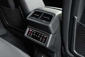 Audi e-tron, 300 kW, elekter, automaat, nelikvedu