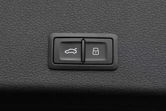 Audi e-tron, 300 kW, elekter, automaat, nelikvedu