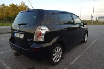 Toyota Corolla Verso, 2.2, 100 kW, дизель, механическая, передний привод