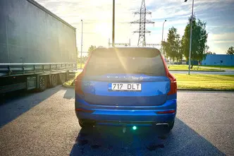 Volvo XC90, 2.0, 165 kW, дизель, автомат, полный привод