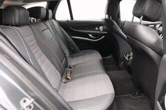 Mercedes-Benz E 300, 2.0, 143 kW, plug-in hybrid, automatic, rear-wheel drive