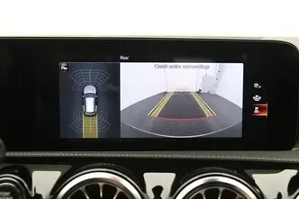 Mercedes-Benz CLA 180, 1.3, 100 kW, бензин, автомат, передний привод
