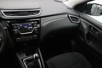 Nissan Qashqai, 1.3, 103 kW, бензин, механическая, передний привод