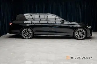 Mercedes-Benz AMG, 3.0, 320 kW, petrol, automatic, four-wheel drive