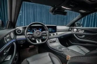 Mercedes-Benz AMG, 3.0, 320 kW, petrol, automatic, four-wheel drive