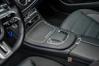 Mercedes-Benz AMG, 3.0, 320 kW, petrol, automatic, four-wheel drive