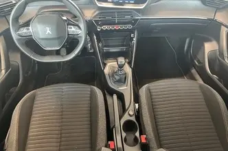 Peugeot 2008, 1.2, 74 kW, бензин, механическая, передний привод