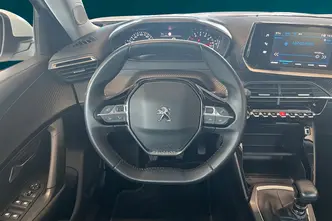 Peugeot 2008, 1.2, 74 kW, бензин, механическая, передний привод