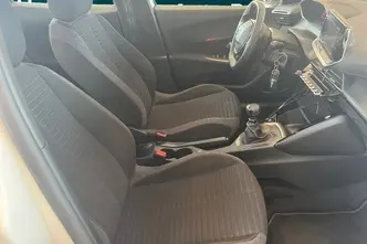 Peugeot 2008, 1.2, 74 kW, бензин, механическая, передний привод