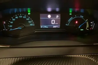 Peugeot 2008, 100 kW, электричество, автомат, передний привод