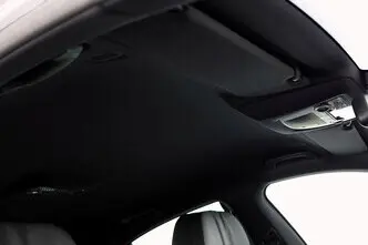 BMW 750, 4.4, 300 kW, bensiin, automaat, tagavedu