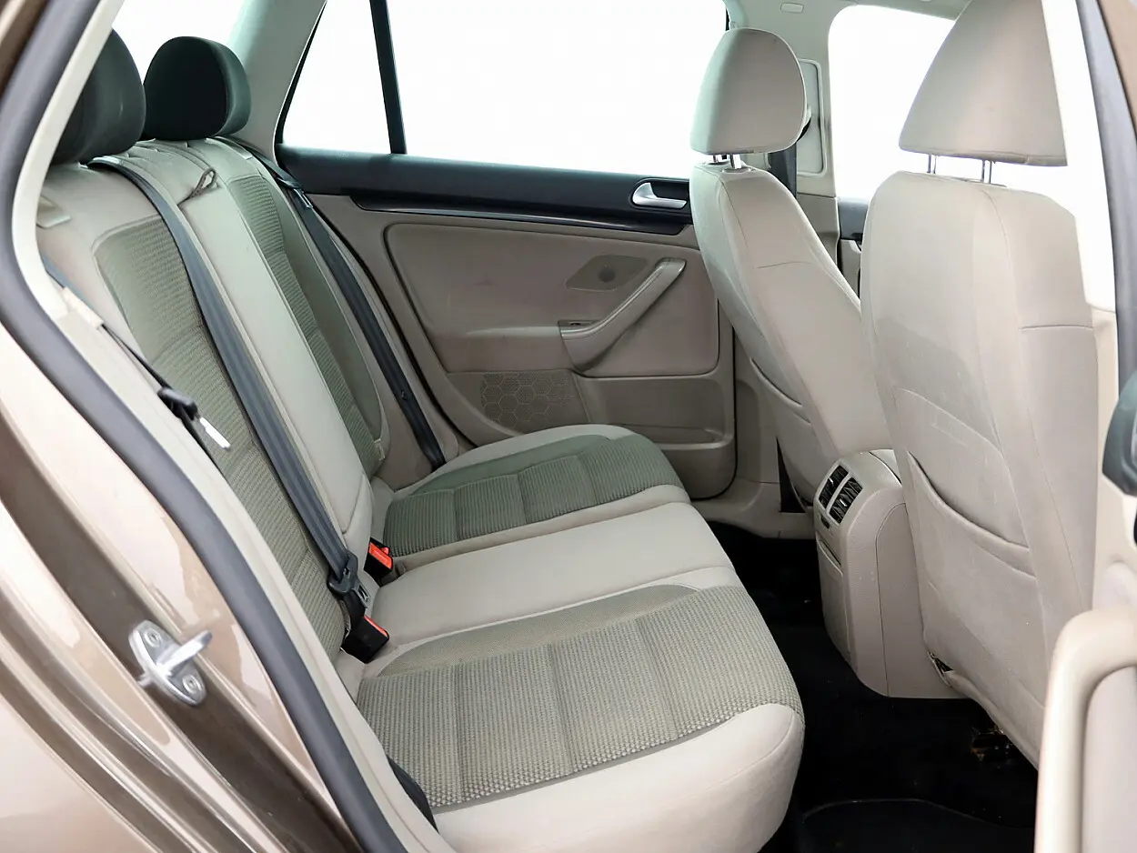 Volkswagen Golf, 1.6, 77 kW, diesel, automatic, front-wheel drive