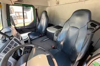 Volvo FL250 4x2 EURO 6 SIDE OPEN BOX, 188 kW, diesel, automatic