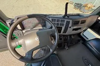 Volvo FL250 4x2 EURO 6 SIDE OPEN BOX, 188 kW, diesel, automatic