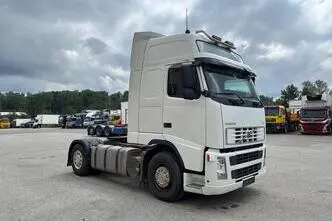 Volvo FH440, 12.8, 324 kW, дизель, механическая, задний привод