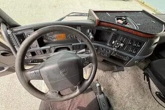 Volvo FH440, 12.8, 324 kW, дизель, механическая, задний привод