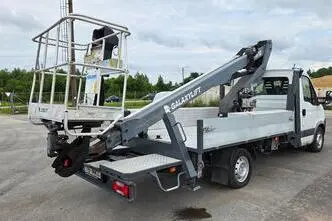 Iveco Daily, 2.3, 85 kW, diisel, manuaal, tagavedu