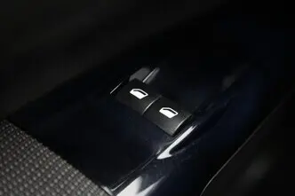 Citroën C4 Cactus, 1.6, 73 kW, diesel, manual, front-wheel drive