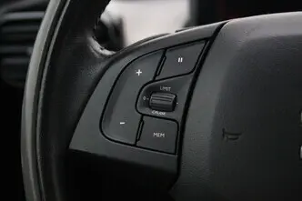 Citroën C4 Cactus, 1.6, 73 kW, diesel, manual, front-wheel drive