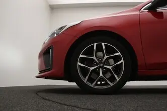 Kia cee'd / Ceed, 1.5, 118 kW, гибрид, автомат, передний привод