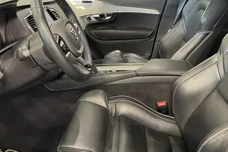 Volvo XC90, 2.0, 173 kW, hybrid, automatic, four-wheel drive