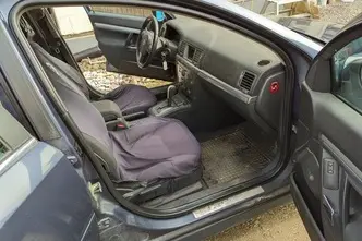 Opel Vectra, 2.2, 114 kW, petrol, automatic, front-wheel drive