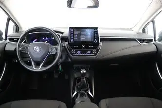 Toyota Corolla, 1.5, 92 kW, бензин, механическая, передний привод