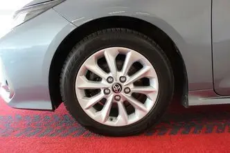 Toyota Corolla, 1.5, 92 kW, бензин, механическая, передний привод
