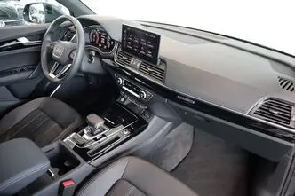 Audi Q5, 2.0, 150 kW, hybrid, automatic, four-wheel drive