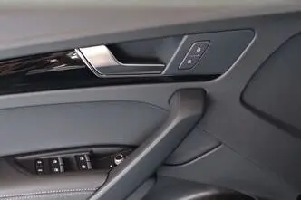 Audi Q5, 2.0, 150 kW, hybrid, automatic, four-wheel drive