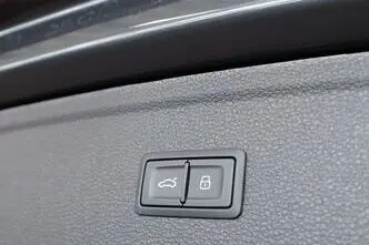 Audi Q5, 2.0, 150 kW, hybrid, automatic, four-wheel drive