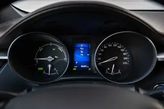 Toyota C-HR, 1.8, 90 kW, plug-in hybrid, automatic, front-wheel drive