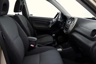 Toyota RAV4, 2.0, 110 kW, petrol, manual, four-wheel drive