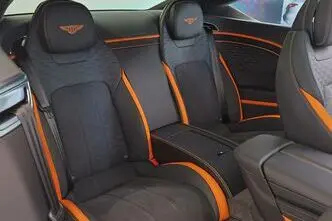 Bentley Continental GT, 4.0, 441 kW, подключаемый гибрид, автомат, полный привод