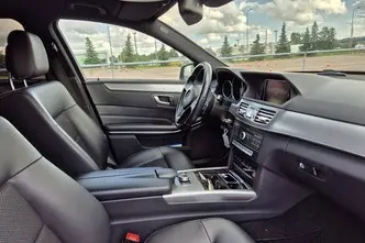 Mercedes-Benz E 200, 2.0, 135 kW, бензин, автомат, задний привод