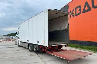 MAN TGX 26.480 6x2, 353 kW, дизель, автомат