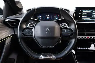 Peugeot 208, 1.2, 74 kW, bensiin, automaat, esivedu
