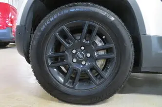 Land Rover Defender, 3.0, 294 kW, hybrid, automatic, four-wheel drive