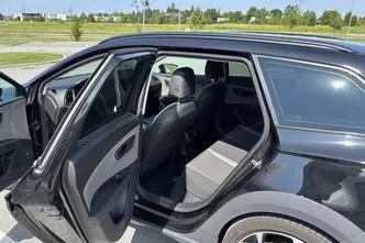 SEAT Leon, 1.8, 132 kW, бензин, автомат, полный привод